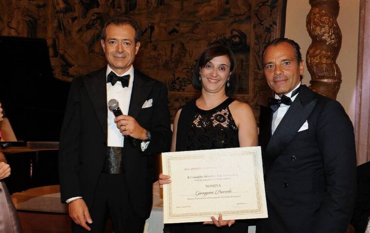 Pina Pascente, maestra artigiana di Ricigliano, entra nell’Accademia Nazionale dei Sartori