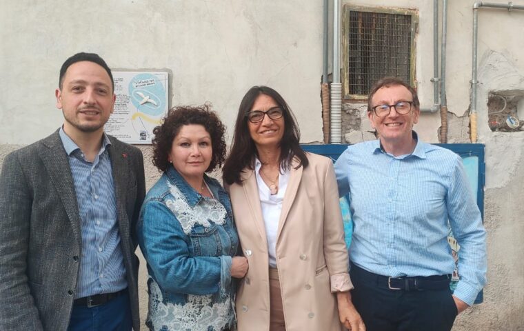 Scuolabus a Vietri sul Mare fermato per mancanza di assicurazione e omologazione, opposizione chiede chiarimenti