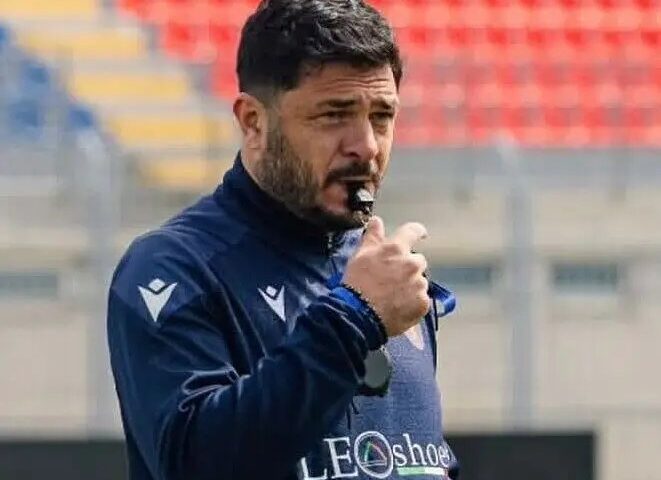 Vito Di Bari si gioca tutto contro la Salernitana con il 4-3-3