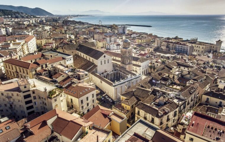 Uomo denunciato per aggressione a Salerno, compagna soccorsa in ospedale