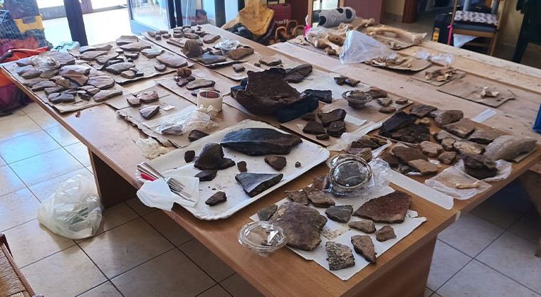 Scavi nella Grotta Maria Colombo rivelano rituali funebri di 3900 anni fa