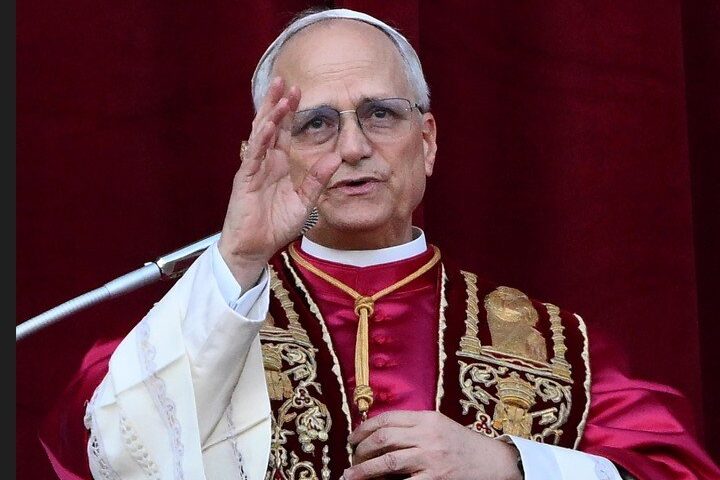 Papa Leone XIV sottoposto a intervento chirurgico, l’appello all’unità della Chiesa salernitana